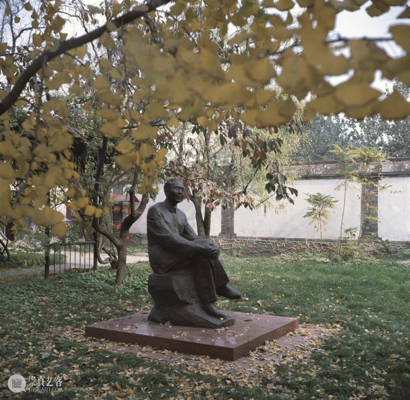 以生命之塑,见内美之光 | “内美之光——司徒兆光回顾展”即将开展 中央美术学院美术馆 司徒兆光 生命 时间 地点 中央美术学院美术馆 展厅 学术 顾问 范迪安 策展人 崇真艺客
